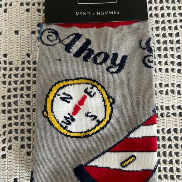 NEW with tags YoSox grey, red, navy, white & yellow socks men’s size 7-12 rare - Picture 3 of 9